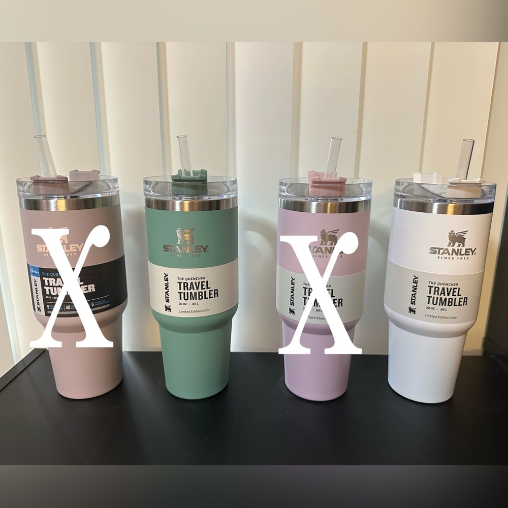 ⭐️SOLD⭐️ 30oz Stanley’s